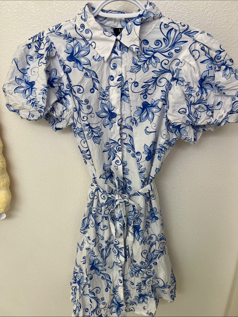 Floral dress (size small)